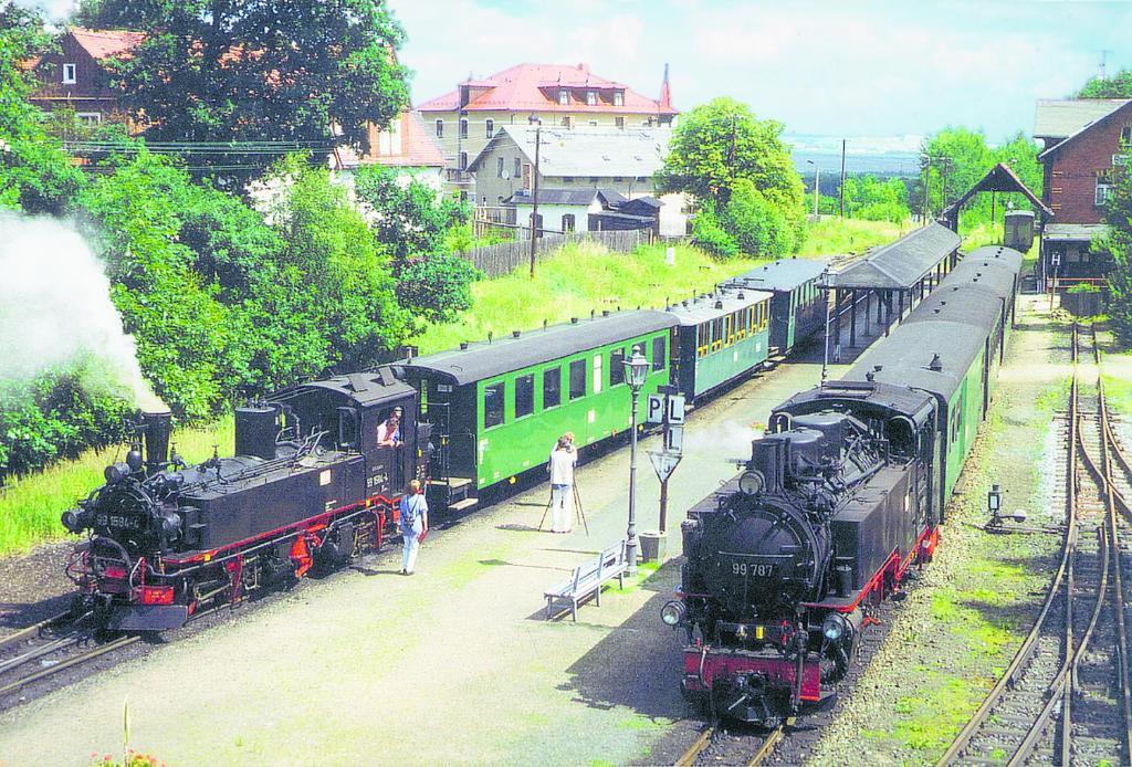 Bb Bahnhof Bertsdorf 3*